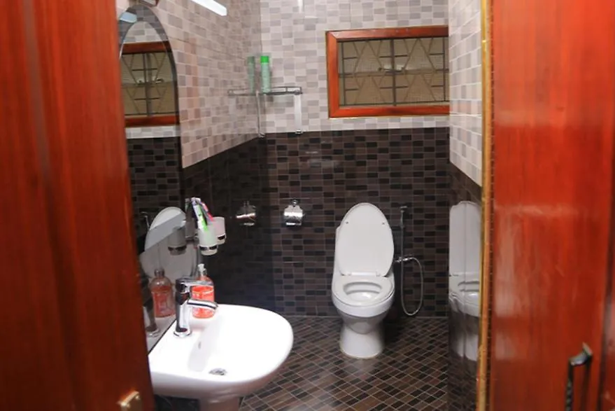 Samweb Bed And Breakfast 캄팔라 B&B